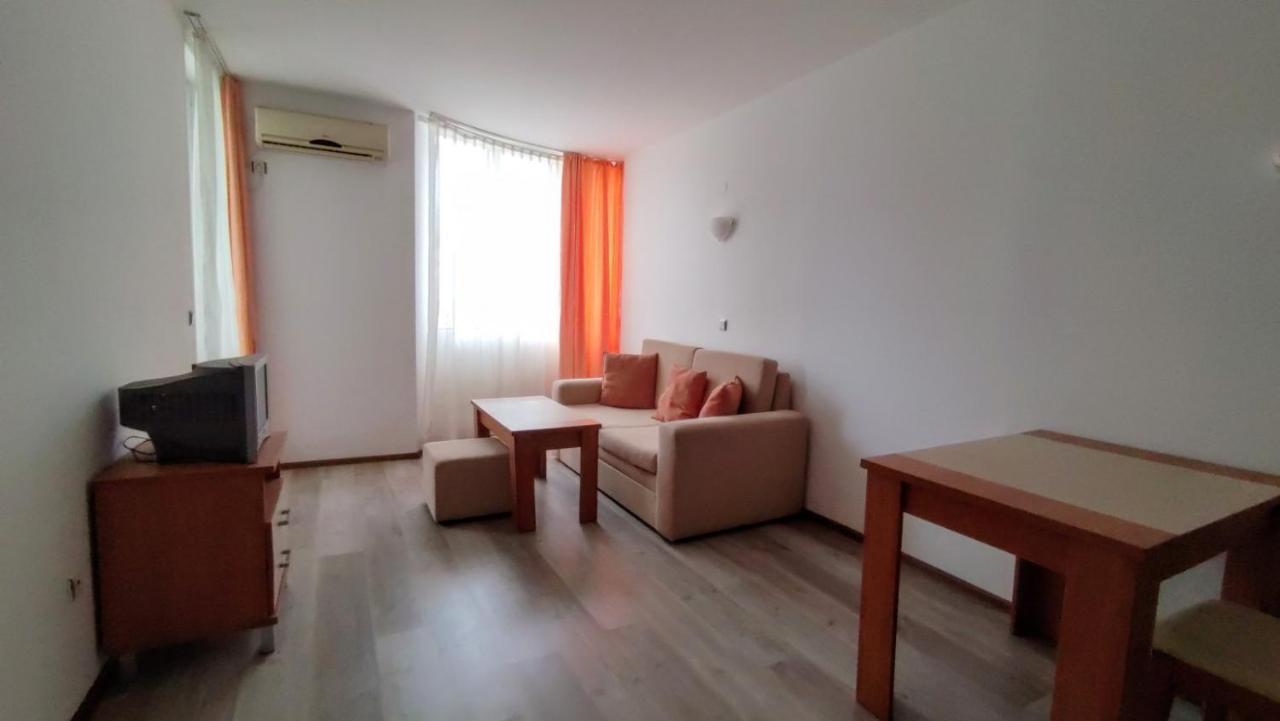 Апартамент Полюси 2 Sunny Beach Eksteriør billede